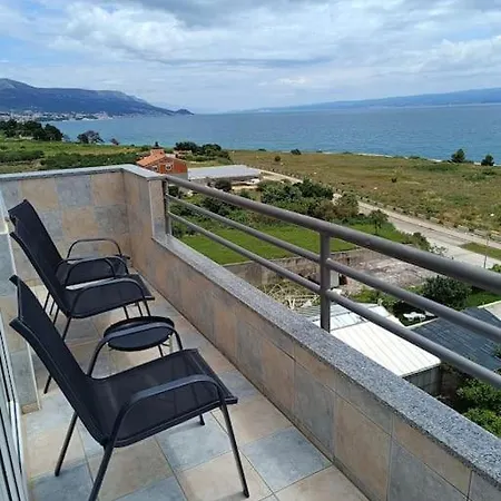 Sea View With Swimming Pool Near Spalato